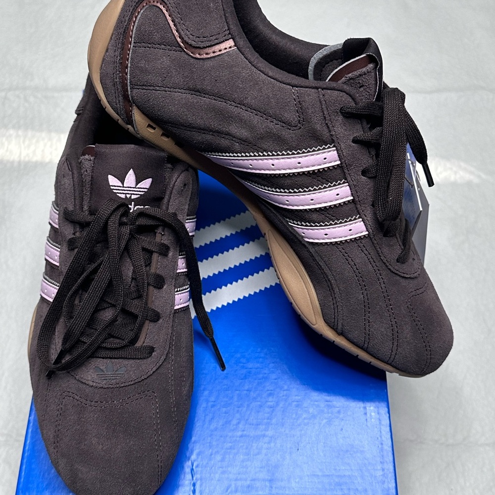 Adidas Adiracer LO W in Brown and Pink